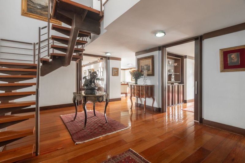 Apartamento en venta Cundinamarca Bogotá Ub Bosques De Medina 318 m2 Habitaciones 4 Baños 3 Garajes 2 Precio $2300000000