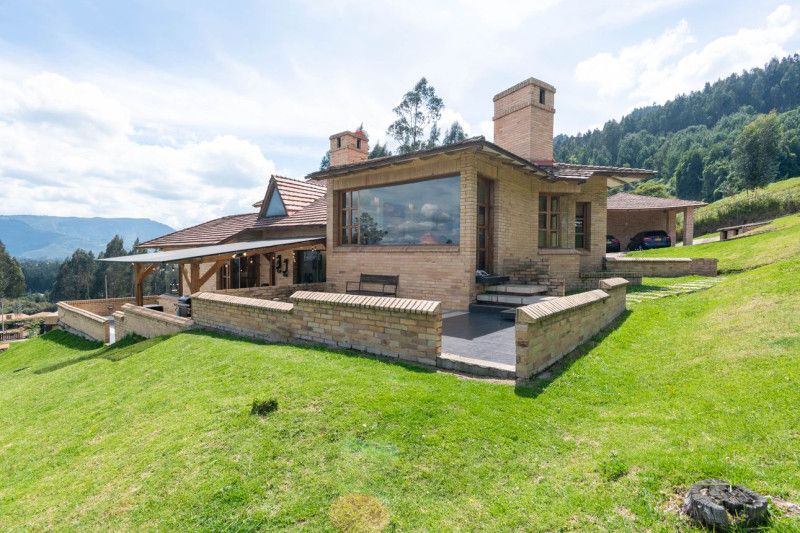 Casa en venta Cundinamarca Tocancipá Tocancipá 415 m2 Habitaciones 3 Baños 4 Garajes 12 Precio $1800000000