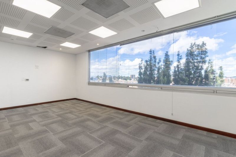 Oficina en arriendo Cundinamarca Bogotá Asd 900 m2 Habitaciones 0 Baños 0 Garajes 24 Precio $49650000