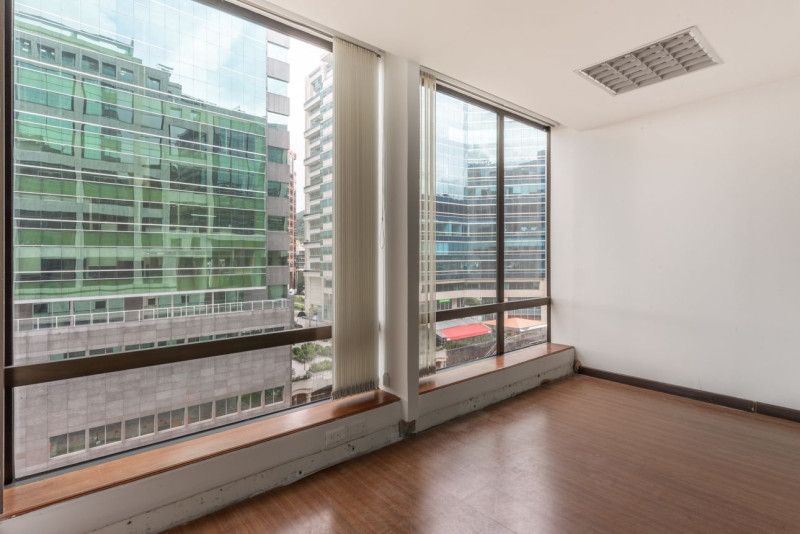 Oficina en venta Cundinamarca Bogotá Santa Ana Occidental 88 m2 Habitaciones 0 Baños 1 Garajes 2 Precio $1050000000