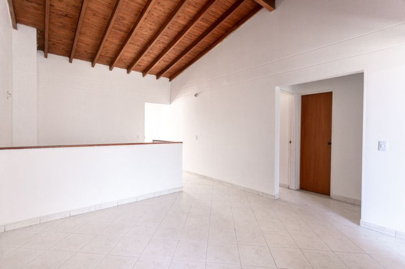 Edificio en venta Antioquia Medellín Boston 171 m2 Habitaciones 5 Baños 4 Garajes 4 Precio $3100000000