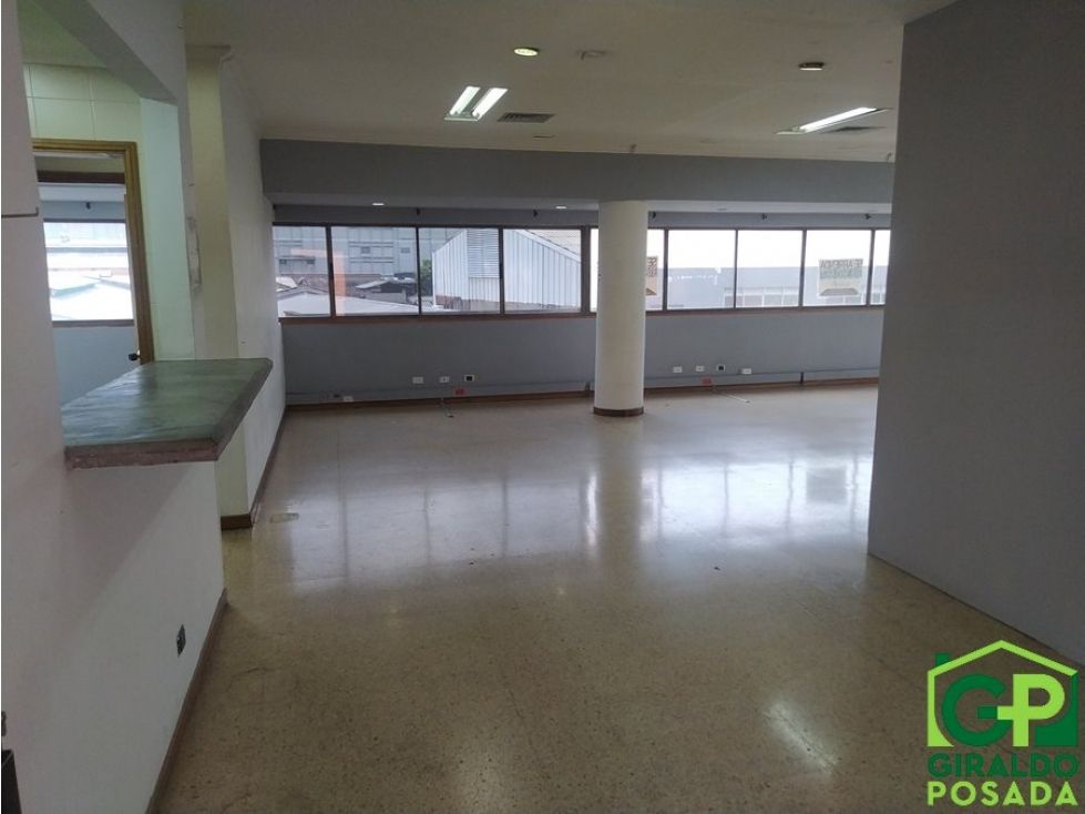 Oficina en arriendo Antioquia Medellín Aranjuez 225 m2 Habitaciones 0 Baños 4 Garajes 2 Precio $8000000