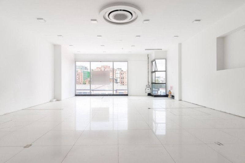 Local en venta Cundinamarca Bogotá El Espartillal 106 m2 Habitaciones 0 Baños 0 Garajes 0 Precio $2290000000