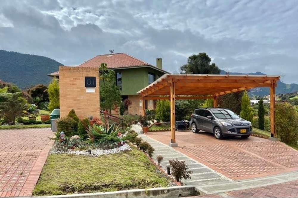 Casa en venta Cundinamarca La Calera La Calera 1200 m2 Habitaciones 3 Baños 6 Garajes 2 Precio $1450000000