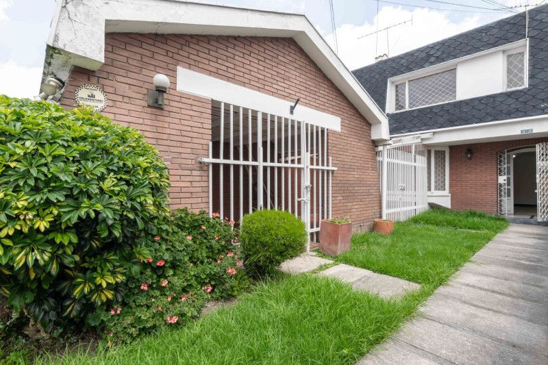 Casa en venta Cundinamarca Bogotá Cedritos 284 m2 Habitaciones 3 Baños 4 Garajes 3 Precio $990000000