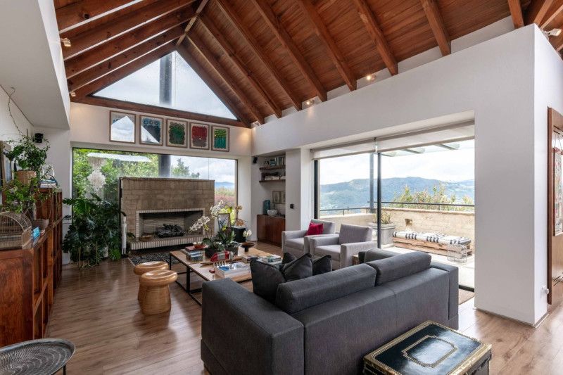 Casa en venta Cundinamarca La Calera La Calera 310 m2 Habitaciones 3 Baños 5 Garajes 3 Precio $2050000000