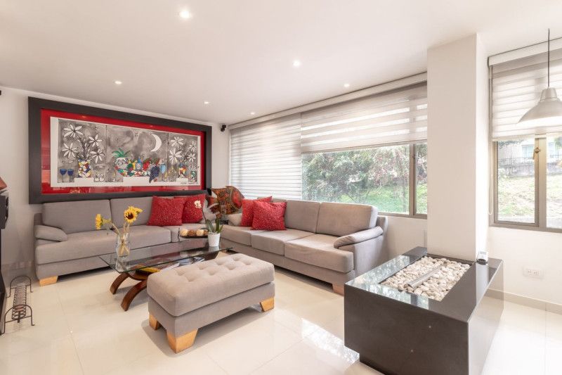 Apartamento en venta Cundinamarca Bogotá Las Acacias 224 m2 Habitaciones 3 Baños 3 Garajes 2 Precio $1495000000