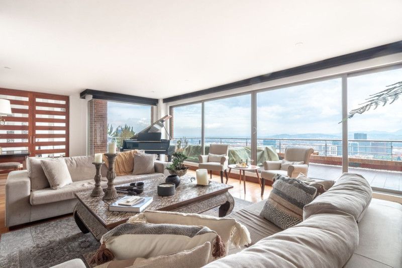 Apartamento en venta Cundinamarca Bogotá Santa Ana Oriental 310 m2 Habitaciones 4 Baños 5 Garajes 4 Precio $6850000000