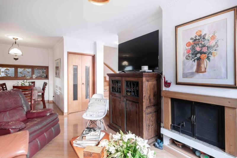 Casa en venta Cundinamarca Bogotá Los Cedros 155 m2 Habitaciones 3 Baños 2 Garajes 2 Precio $700000000