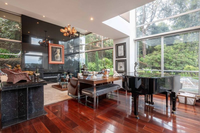 Casa en venta Cundinamarca Bogotá Niza Suba 459 m2 Habitaciones 6 Baños 8 Garajes 6 Precio $8300000000