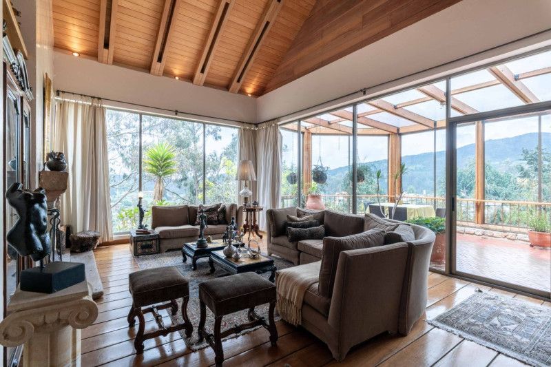 Casa en venta Cundinamarca La Calera La Calera 380 m2 Habitaciones 3 Baños 4 Garajes 7 Precio $1780000000