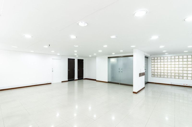 Oficina en venta Cundinamarca Bogotá La Porciuncula 117 m2 Habitaciones 0 Baños 3 Garajes 2 Precio $980000000