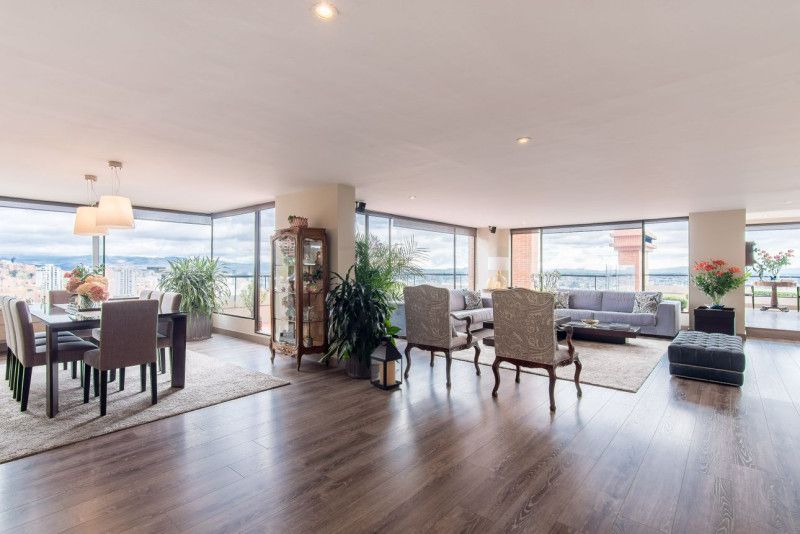 Apartamento en arriendo Cundinamarca Bogotá El Refugio 270 m2 Habitaciones 3 Baños 4 Garajes 3 Precio $23500000