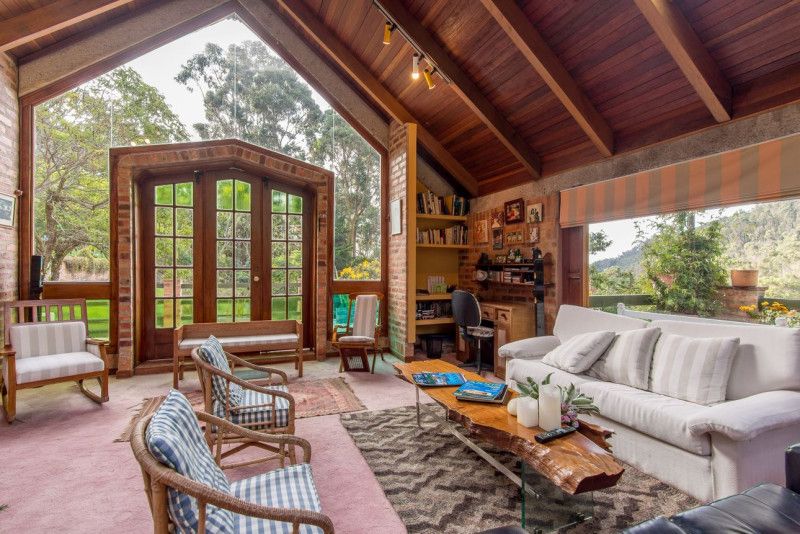 Casa en venta Cundinamarca Bogotá Torca 438 m2 Habitaciones 3 Baños 3 Garajes 2 Precio $2800000000