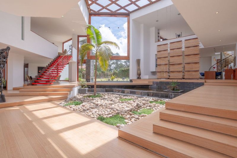 Casa en arriendo Cundinamarca Bogotá Suba Naranjos 1000 m2 Habitaciones 5 Baños 11 Garajes 12 Precio $50772000