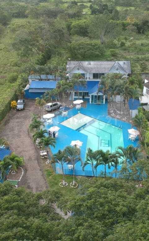 Casa en arriendo Cundinamarca Guaduas Guaduas 1700 m2 Habitaciones 6 Baños 9 Garajes 15 Precio $5500000