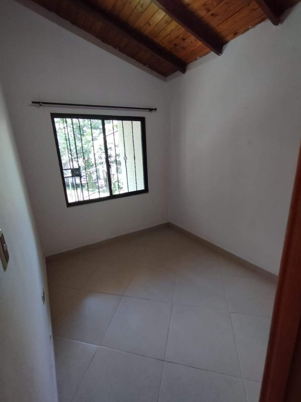 Apartamento en arriendo Antioquia Itagüí Terranova 60 m2 Habitaciones 2 Baños 0 Garajes 1 Precio $1500000