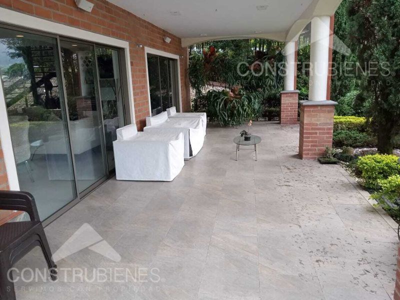 Casa en arriendo Antioquia Sabaneta Vereda La Doctora 700 m2 Habitaciones 3 Baños 6 Garajes 0 Precio $12000000