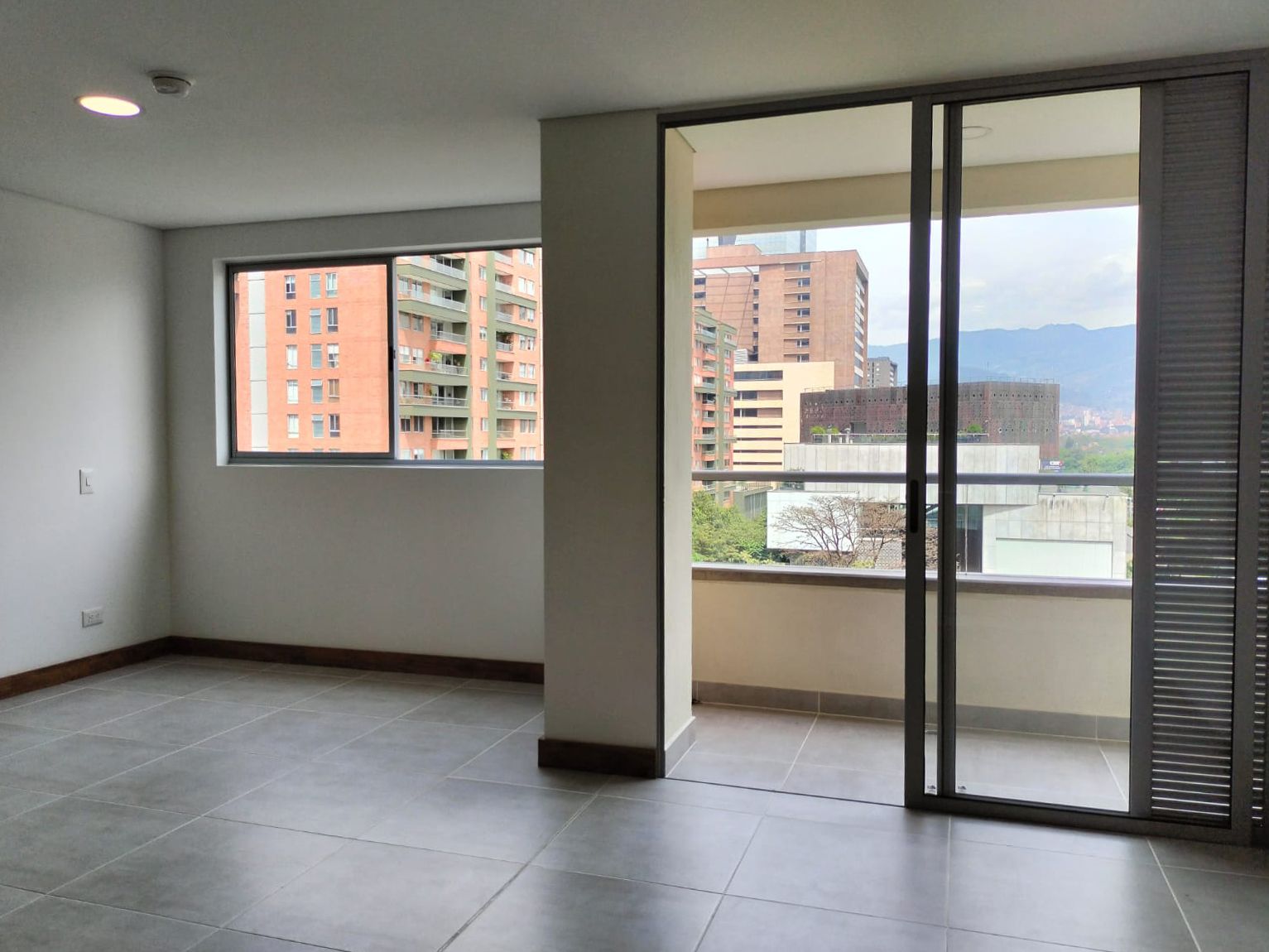 Apartamento en arriendo Antioquia Medellín Villa Carlota 41 m2 Habitaciones 1 Baños 0 Garajes 2 Precio $2850000