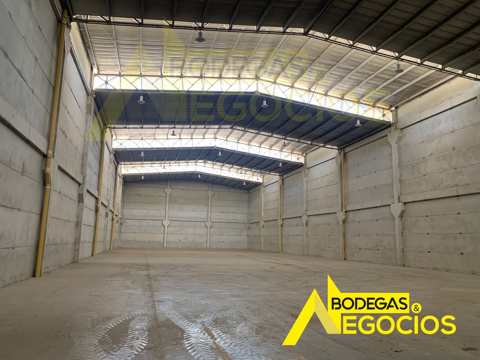 Bodega en arriendo Antioquia Girardota El Llano 2361 m2 Habitaciones 0 Baños 13 Garajes 8 Precio $67300000