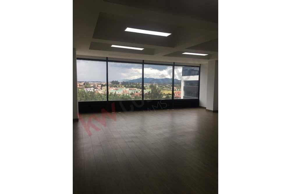 Oficina en arriendo Cundinamarca Cajicá Tocarinda 75 m2 Habitaciones 0 Baños 0 Garajes 1 Precio $4500000