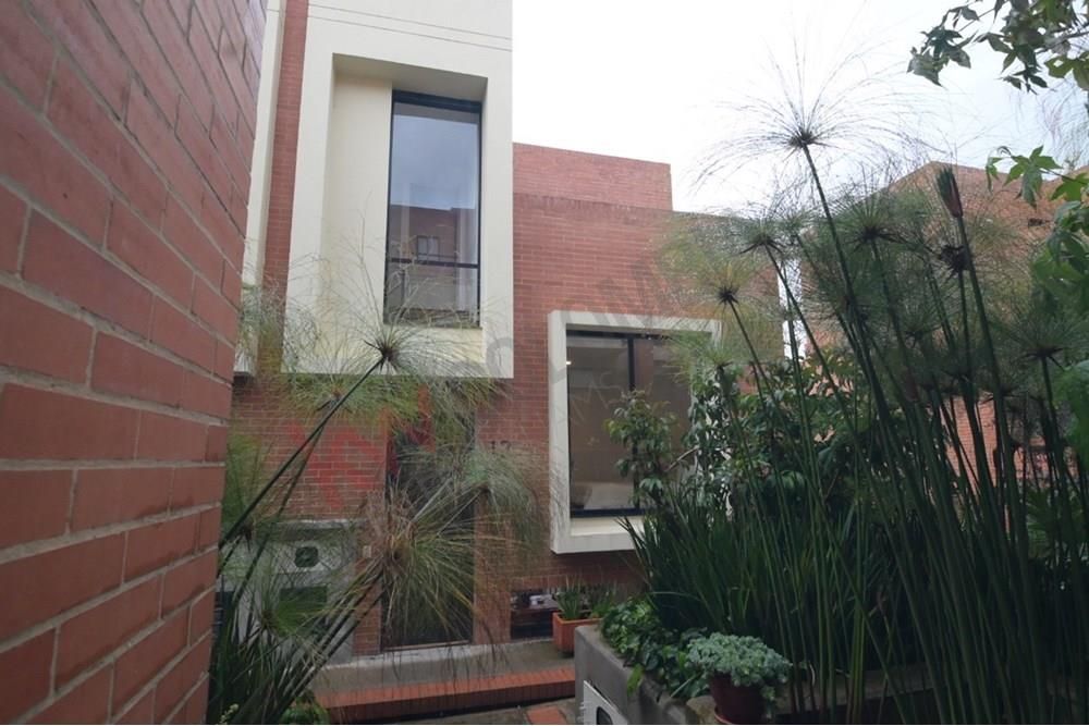 Casa en venta Cundinamarca La Calera Alto De La Virgen 178 m2 Habitaciones 4 Baños 3 Garajes 1 Precio $705000000