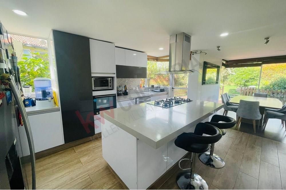 Casa en venta Cundinamarca La Calera La Calera 1215 m2 Habitaciones 4 Baños 8 Garajes 2 Precio $1399999000