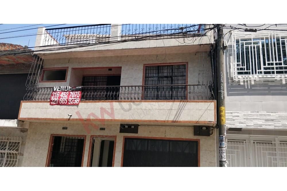 Casa en venta Valle Del Cauca Calima Las Acacias 389 m2 Habitaciones 11 Baños 5 Garajes 1 Precio $440000000