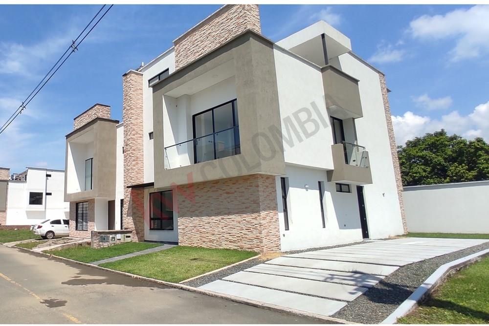 Casa en venta Valle Del Cauca Jamundí Cn Rincon De Las Mercedes 300 m2 Habitaciones 5 Baños 5 Garajes 2 Precio $990000000