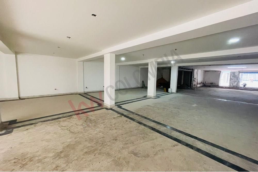 Local en venta Cundinamarca Bogotá Chicó Norte 380 m2 Habitaciones 0 Baños 1 Garajes 1 Precio $3500000000