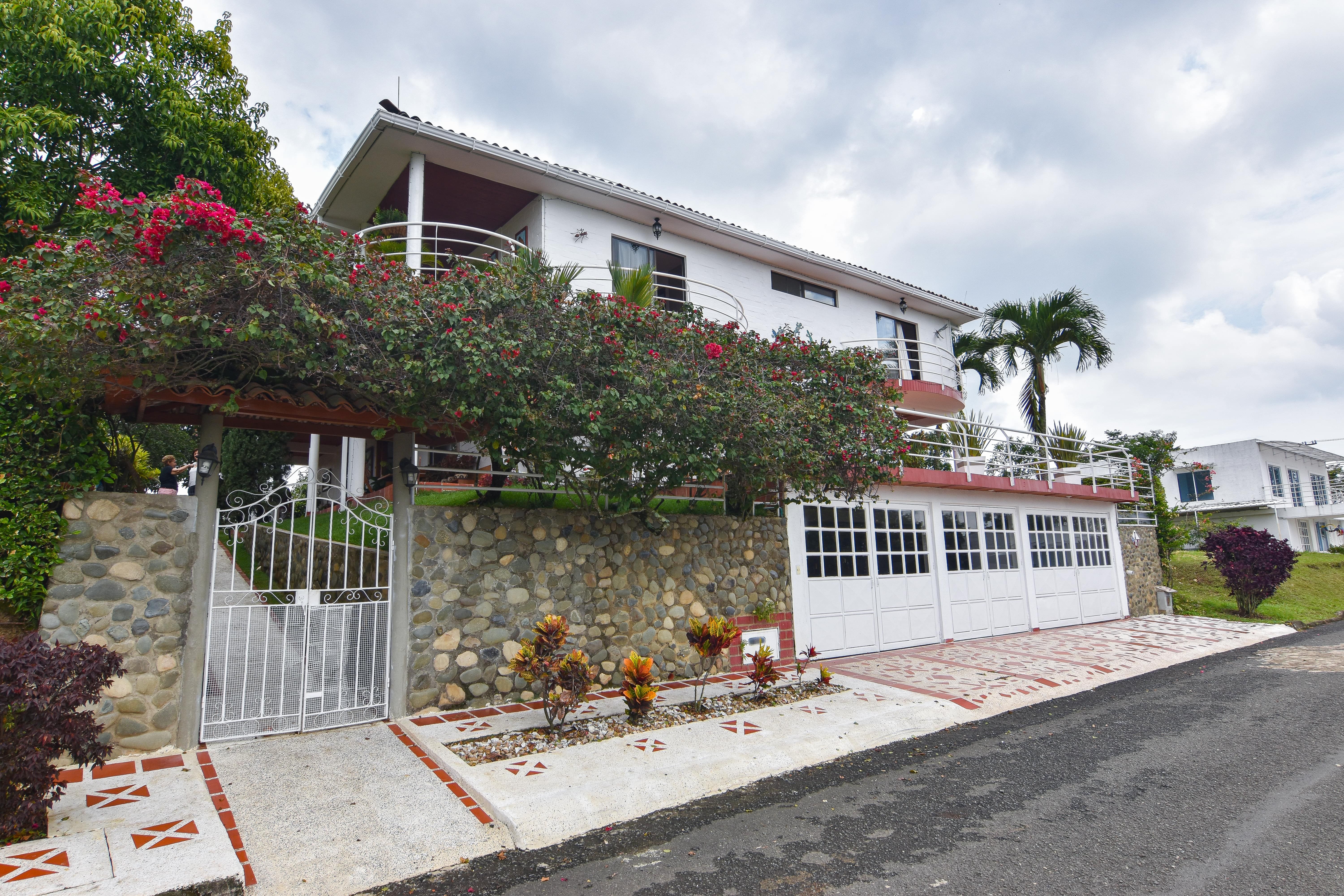 Casa en venta Valle Del Cauca Jamundí Jamundí 400 m2 Habitaciones 5 Baños 5 Garajes 1 Precio $950000000
