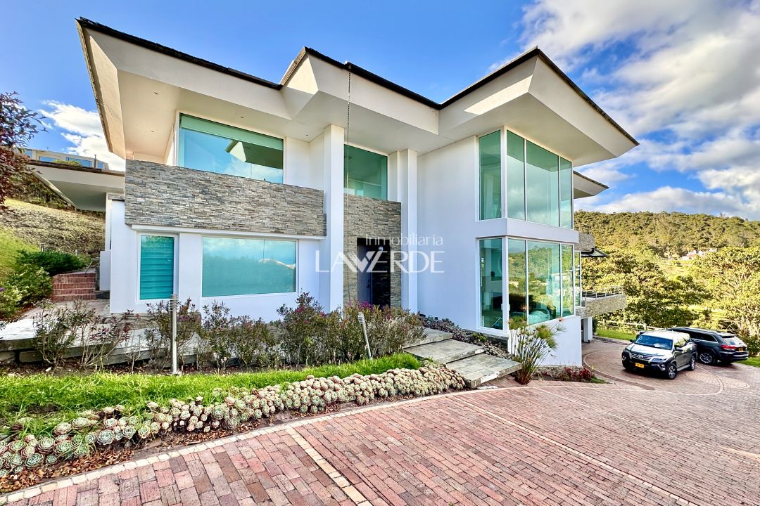 Casa en venta Cundinamarca Chía Chia 422 m2 Habitaciones 4 Baños 6 Garajes 1 Precio $2550000000
