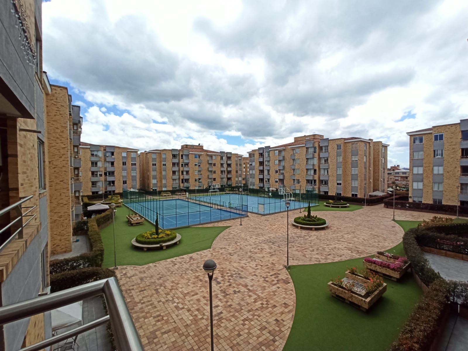 Apartamento en venta Cundinamarca Chía Pinares 86 m2 Habitaciones 3 Baños 2 Garajes 2 Precio $395000000