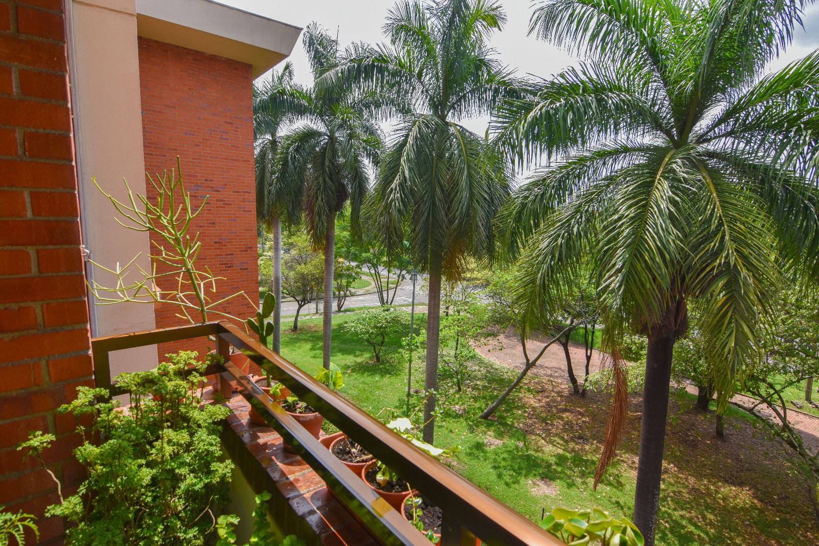 Apartamento en venta Valle Del Cauca Calima Calima 100 m2 Habitaciones 4 Baños 4 Garajes 2 Precio $395000000