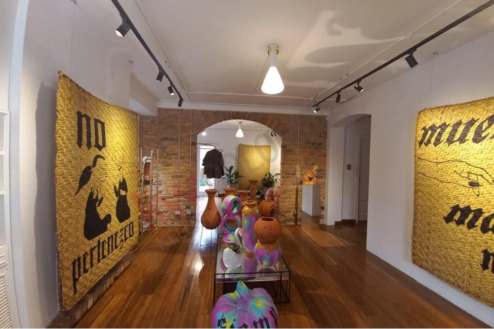 Casa en venta Cundinamarca Bogotá Quinta Camacho 497 m2 Habitaciones 3 Baños 4 Garajes 1 Precio $2750000000