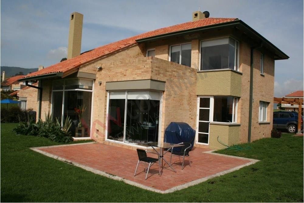 Casa en venta Cundinamarca La Calera La Calera 967 m2 Habitaciones 4 Baños 8 Garajes 2 Precio $1300000000