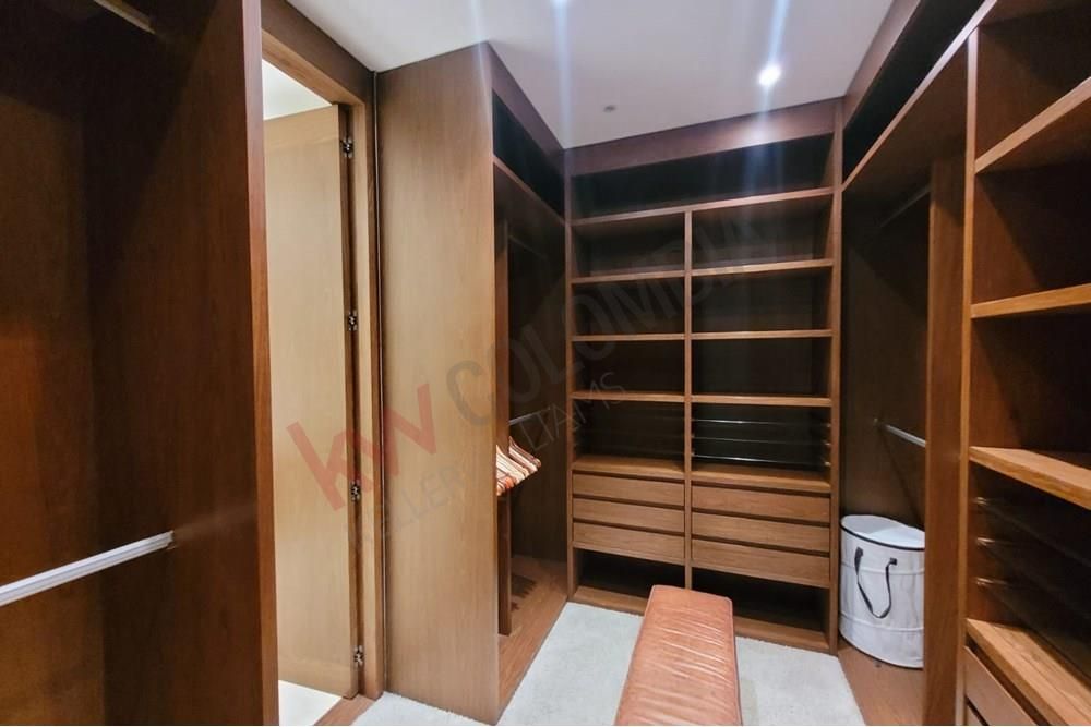 Apartamento en venta Cundinamarca Bogotá El Refugio 261 m2 Habitaciones 3 Baños 3 Garajes 1 Precio $2950000000