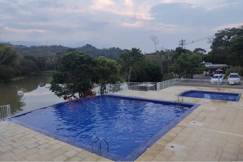Lote en venta Valle Del Cauca Jamundí Jamundí 1509 m2 Habitaciones 0 Baños 10 Garajes 2 Precio $215000000