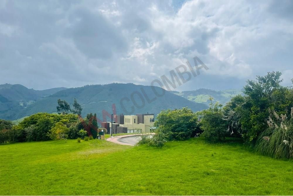 Lote en venta Cundinamarca La Calera La Calera 2800 m2 Habitaciones 0 Baños 1 Garajes 1 Precio $840000000