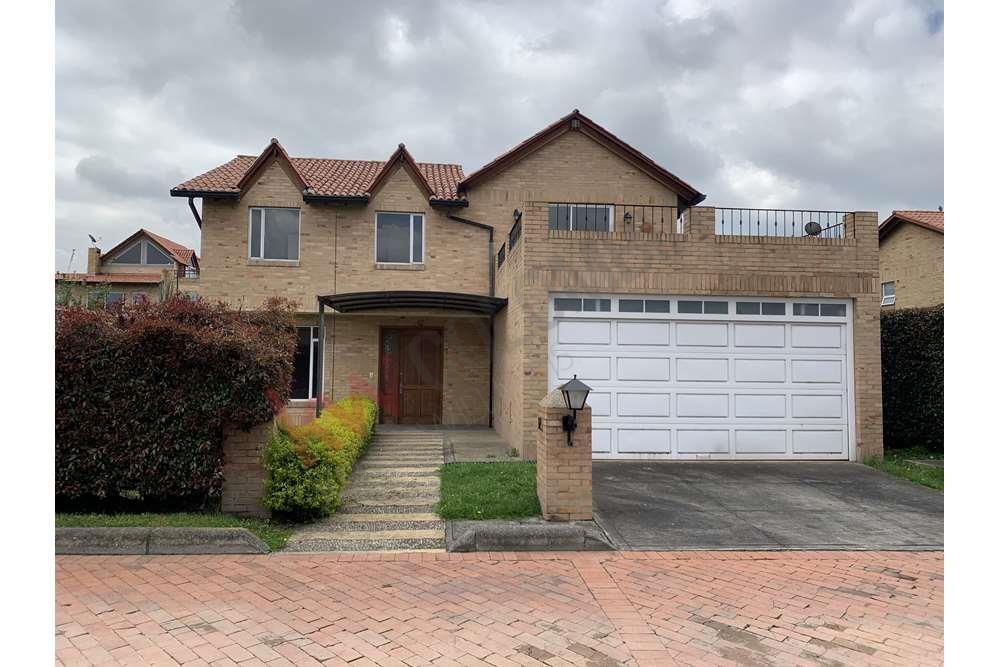 Casa en venta Cundinamarca Chía Br Santa Cecilia V 338 m2 Habitaciones 3 Baños 4 Garajes 1 Precio $1750000000