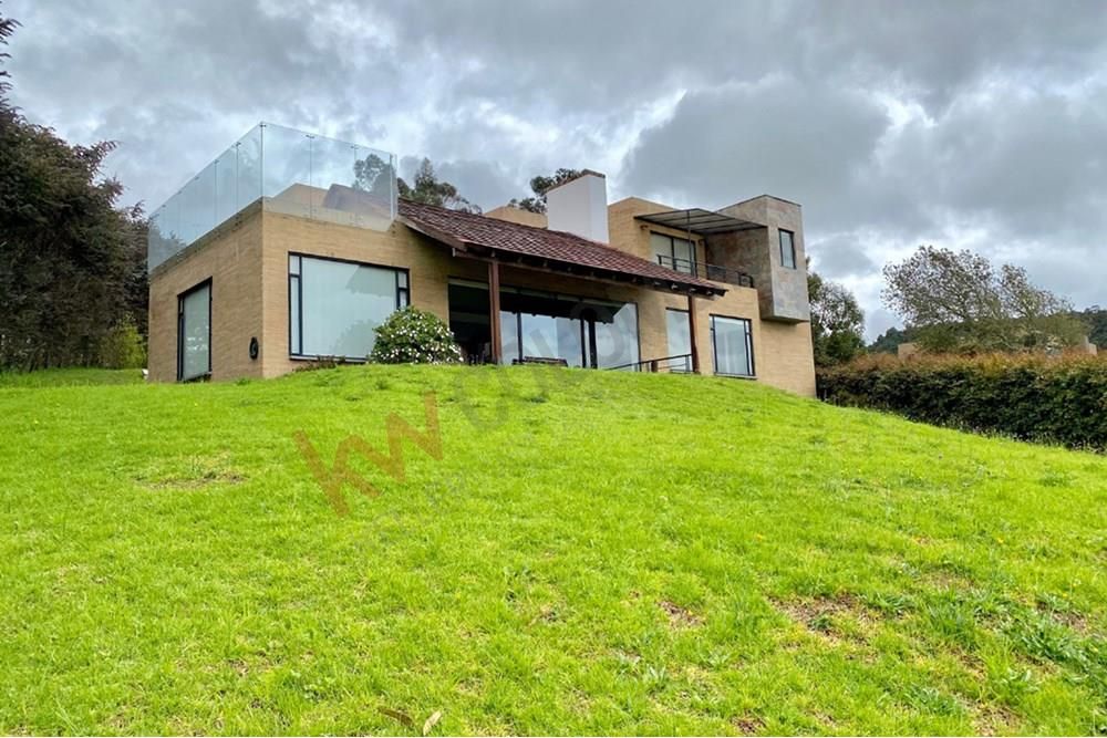 Casa en venta Cundinamarca Sopó Sopó 358 m2 Habitaciones 4 Baños 5 Garajes 6 Precio $2800000000