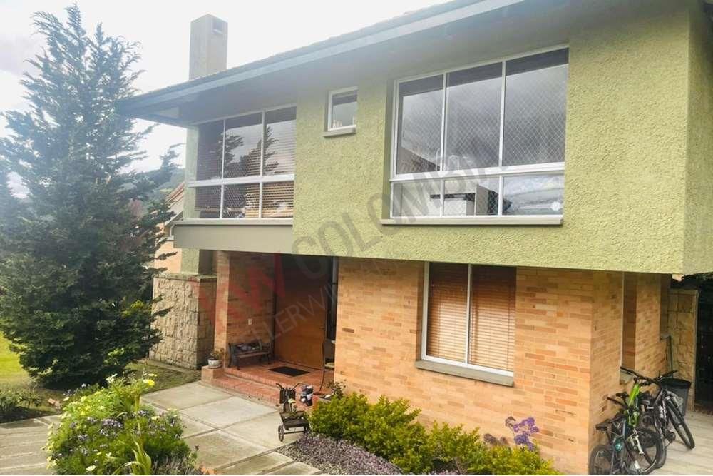 Casa en venta Cundinamarca La Calera La Calera 987 m2 Habitaciones 4 Baños 8 Garajes 2 Precio $1340000000