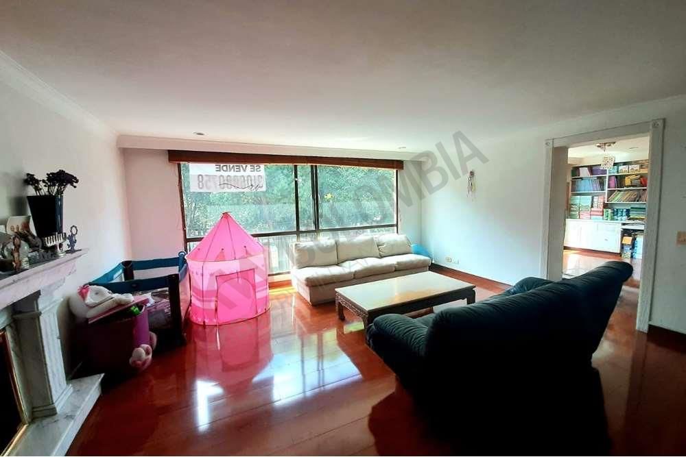 Apartamento en venta Cundinamarca Bogotá Santa Bibiana 216 m2 Habitaciones 3 Baños 4 Garajes 4 Precio $1000000000