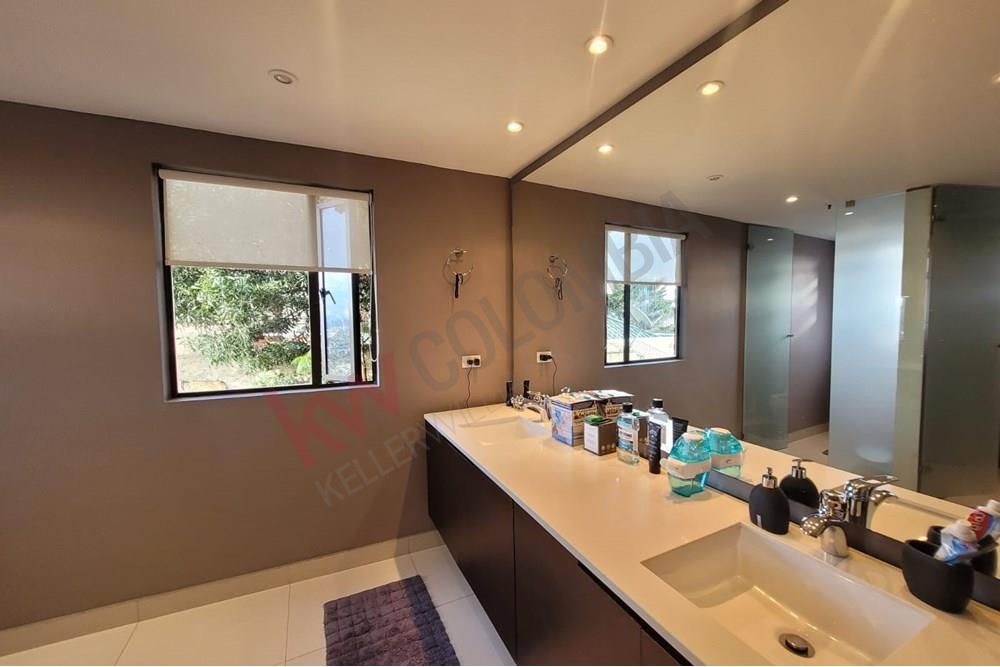 Apartamento en venta Cundinamarca Bogotá Santa Ana Occidental 290 m2 Habitaciones 3 Baños 3 Garajes 1 Precio $3000000000