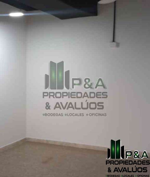 Local en arriendo Antioquia Medellín Sucre 160 m2 Habitaciones 0 Baños 4 Garajes 0 Precio $10000000