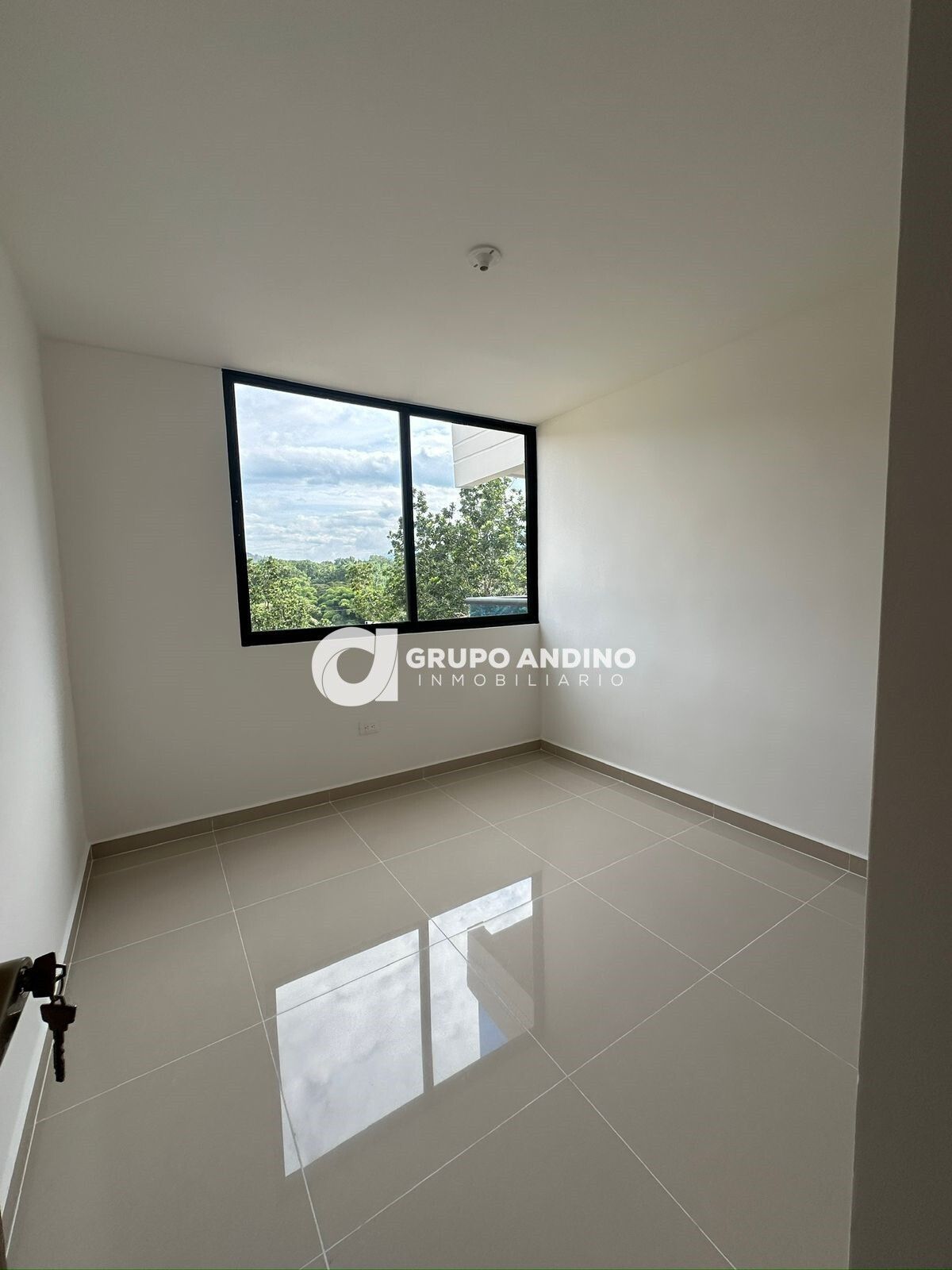 Apartamento en venta Santander Piedecuesta Monserrate 111 m2 Habitaciones 3 Baños 4 Garajes 3 Precio $550000000