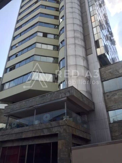 Oficina en arriendo Risaralda Pereira Sector Lago Uribe 54 m2 Habitaciones 0 Baños 0 Garajes 2 Precio $2182000