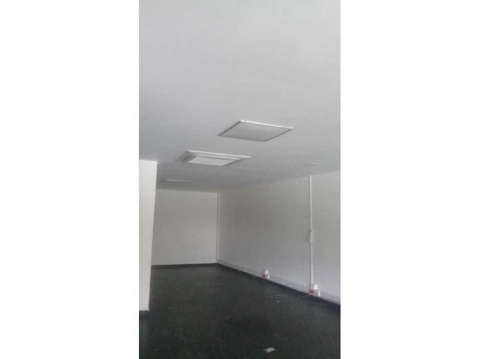 Oficina en arriendo Meta Villavicencio Villavicencio 100 m2 Habitaciones 0 Baños 2 Garajes 0 Precio $3000000