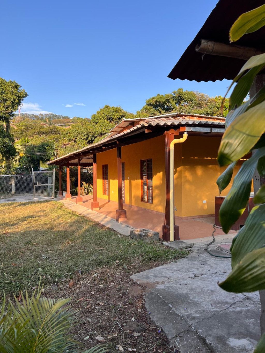 Casa en arriendo Valle Del Cauca Cali Cali 140 m2 Habitaciones 3 Baños 2 Garajes 3 Precio $1800000