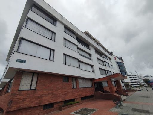 Apartamento en venta Cundinamarca Bogotá Santa Barbara Central 140 m2 Habitaciones 3 Baños 2 Garajes 1 Precio $750000000